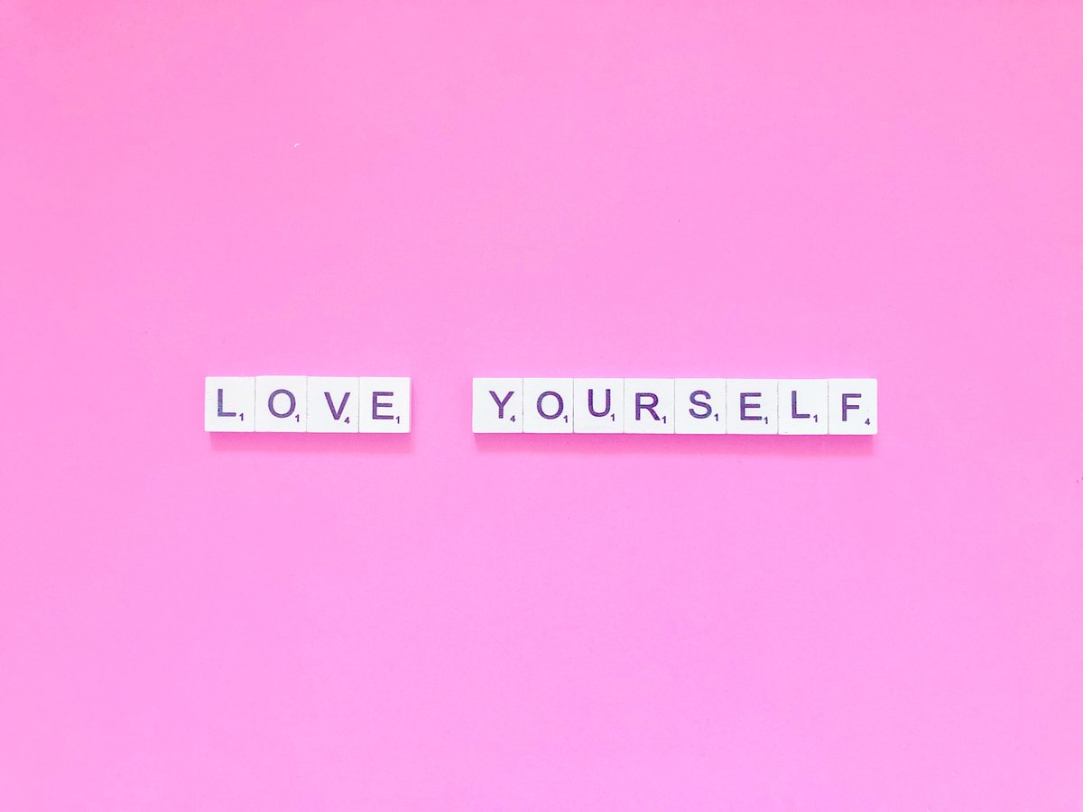 "Love yourself first. You cannot love anyone appropriately until you love yourself first! What exactly does it mean to you to love yourself? " Contact us to know more at! youragelessspirit.com
#selflove #selfcare