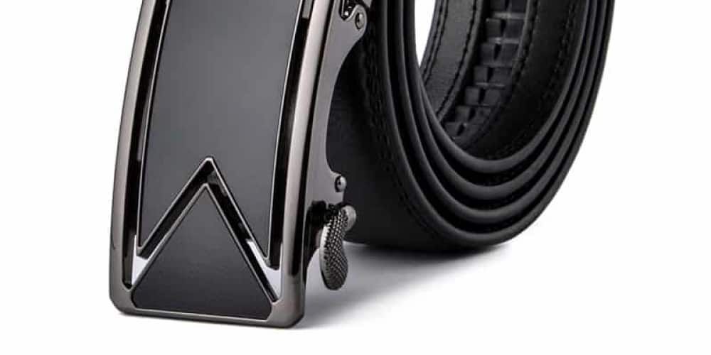 gentle_today's tweet photo. Cowhide Belts For Men 
$24.95 and FREE Shipping
Tag a friend who would love this! 😃

#menwithclass #suit #menfashion #men https://t.co/cFVSgGrKGv