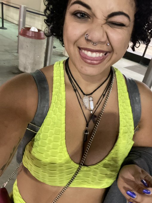 Watch Kylie Fae!! 🥰🥰's leaked NSFW photo on TwXstars