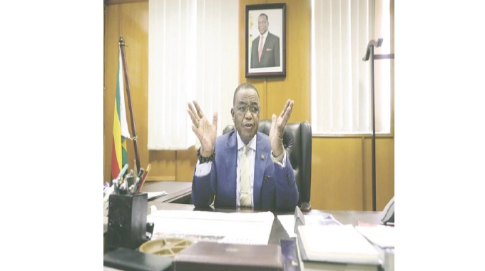 TeamZim3's tweet photo. #nyikainovakwanevenevayo 

@VPChiwenga who is also the Minister @MoHCCZim, is set to officially commission the #Kwekwe Infectious Diseases Hospital today. #Kwekwe City Council converted a disused beerhall into an infectious diseases hospital using devolution funds @Mug2155 https://t.co/szmvr8TcZE