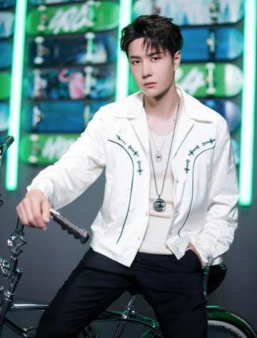 Information theft in Chinese showbiz
Fans only need to spend 100 NTD to be able to collect the artist's personal data.