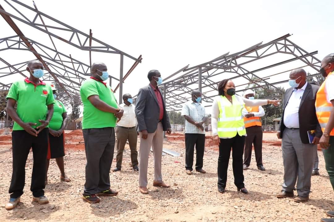 GichiraWayne's tweet photo. @KamemeTvKenya @AnneWaiguru Úrími níùgacirite Kirinyaga thutha wa Governor @AnneWaiguru gwaka thoko iria ihotithítie úhúri wa biathara na wendia wa matunda ma ùrìmi kugacíra https://t.co/Peuw7PsIov
