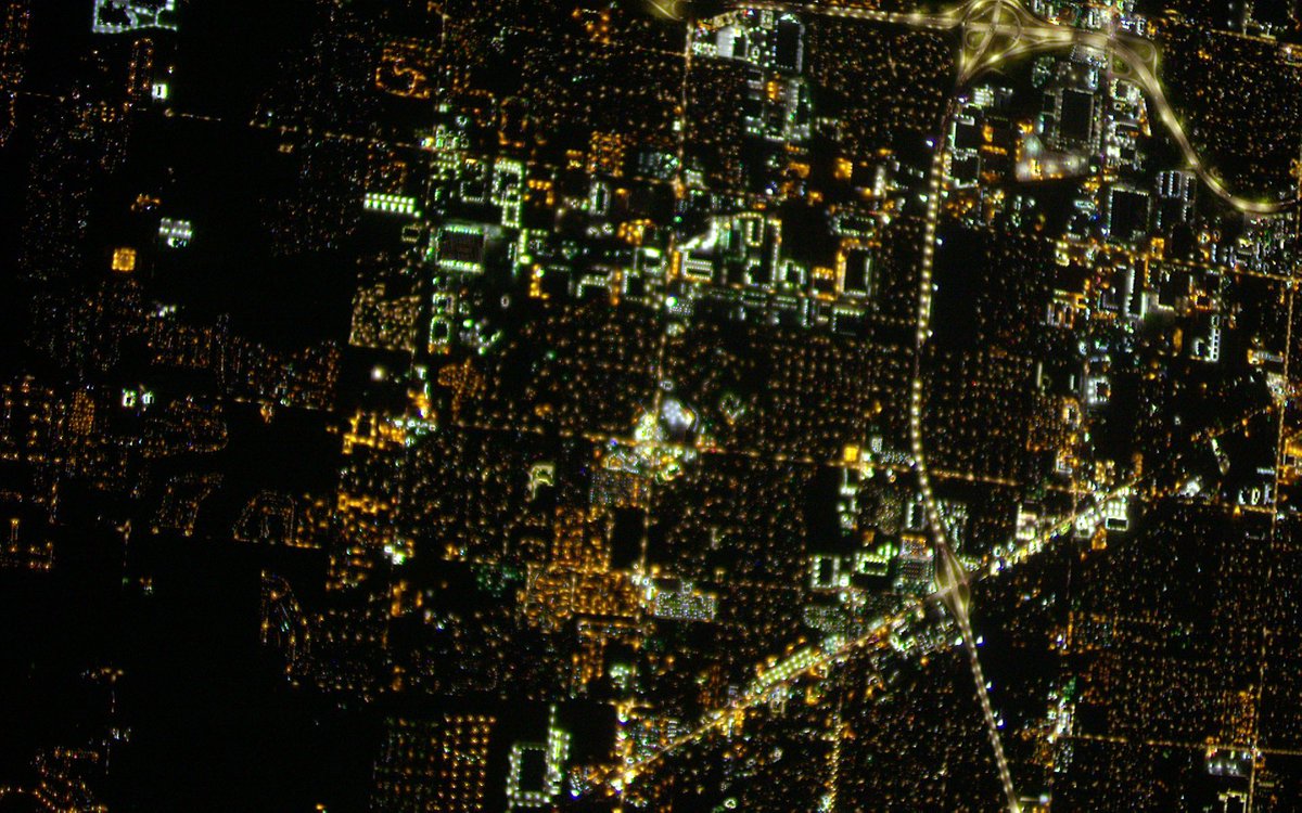 Successful deployment of our high altitude balloon light pollution imaging mission of Indianapolis this weekend from the <a href="/AdlerPlanet/">AdlerPlanet</a> team! Lots of results to come once we sift through the 33,000 images.