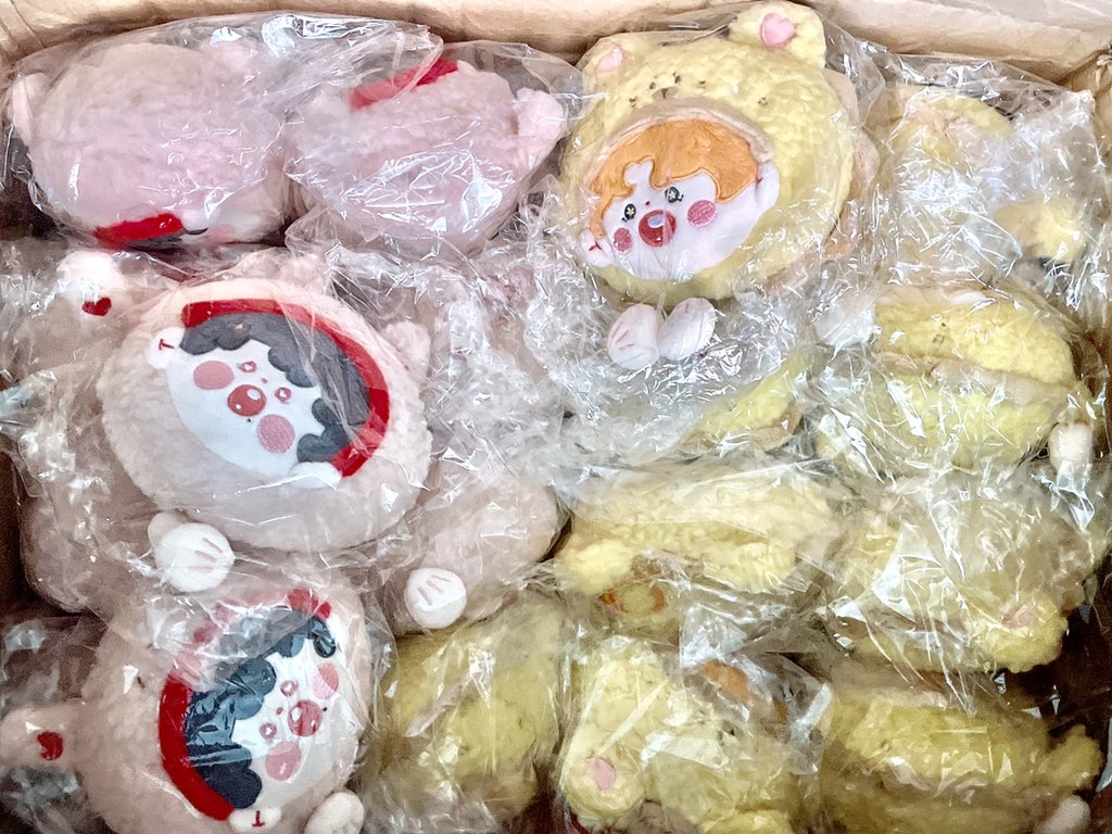 THJ_0319's tweet image. มาค้าบบ แจกเซ็ทphotobookป๋อจ้าน 2 set พวงกุญแจตุ๊กตาป๋อจ้าน 5 คู่

รีอย่างเดียว สุ่มจากรี 2ทุ่มค้าบบบ