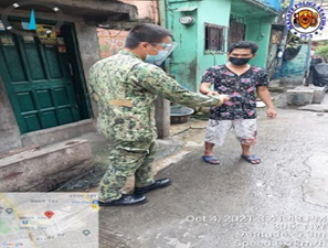 MpdPs9's tweet photo. SCADS personnel Commander under the supervision PLT JOSE RIC S MORELOS, C SCADS, thru the leadership of PLTCOL CRISTITO V ACOHON Station Commander, conducted distribution of flyers on COVID-19 health advisory and crime prevention tips Along F. Muñoz  St., Malate, Manila https://t.co/ID1bdzYx8Q