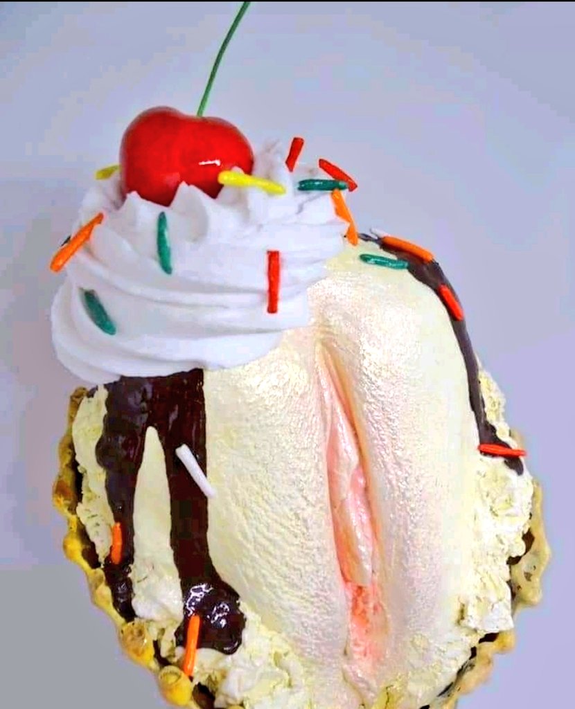 JanithHax's tweet photo. Ice cream 😜 #icecream #Girlfriend #gifts #fypシ #BestTimeWithGlobe https://t.co/bq5j88EDMC