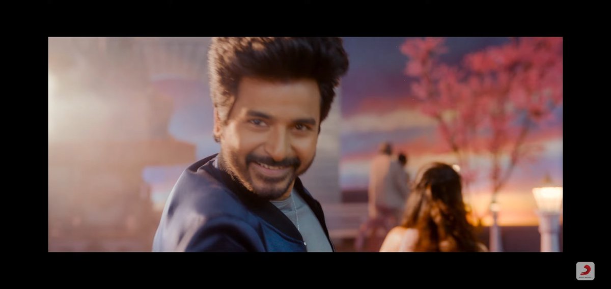 tjayamalarJ's tweet image. My favourite shot from #ChellamaGlimpse - @Siva_Kartikeyan thamby u are looking toooo cool 👌👌

Waiting to watch the whole version of #Chellamma in #DOCTORFromOct9
