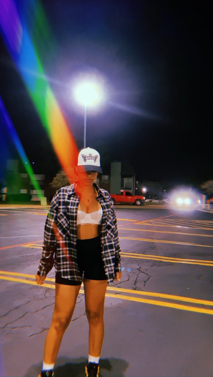 jadeee_skylarrr's tweet photo. s/o to me for being my own photographer 😭🤞🏽 https://t.co/yhoNEQhRRu