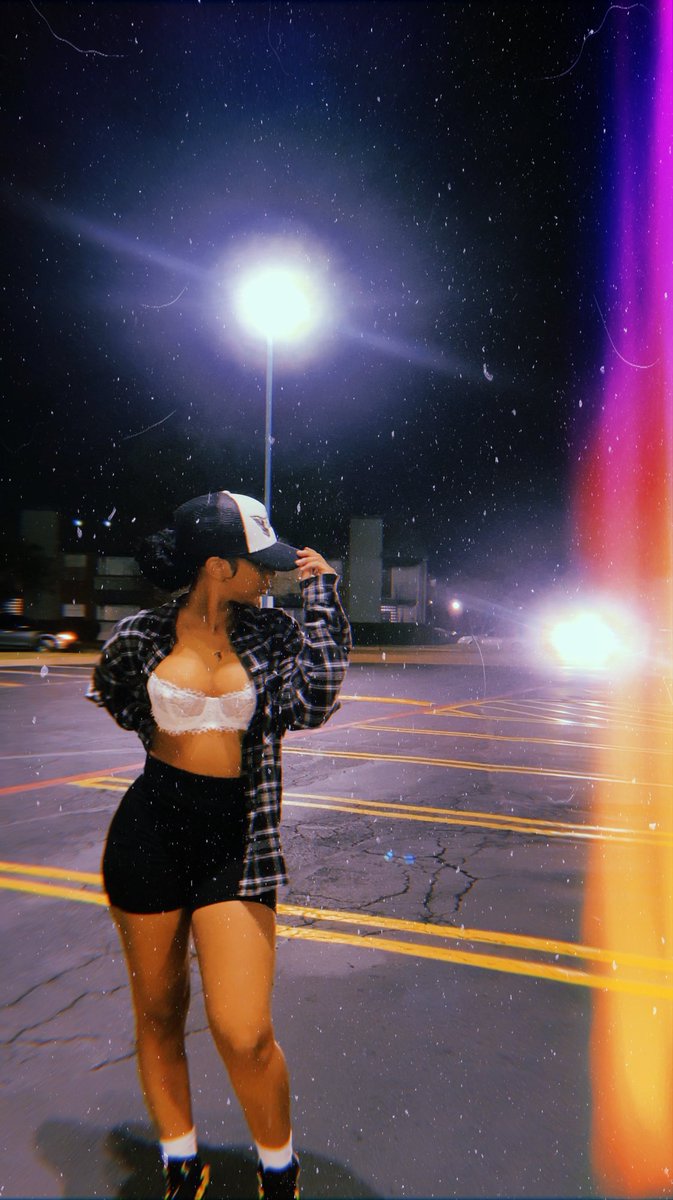 jadeee_skylarrr's tweet photo. s/o to me for being my own photographer 😭🤞🏽 https://t.co/yhoNEQhRRu
