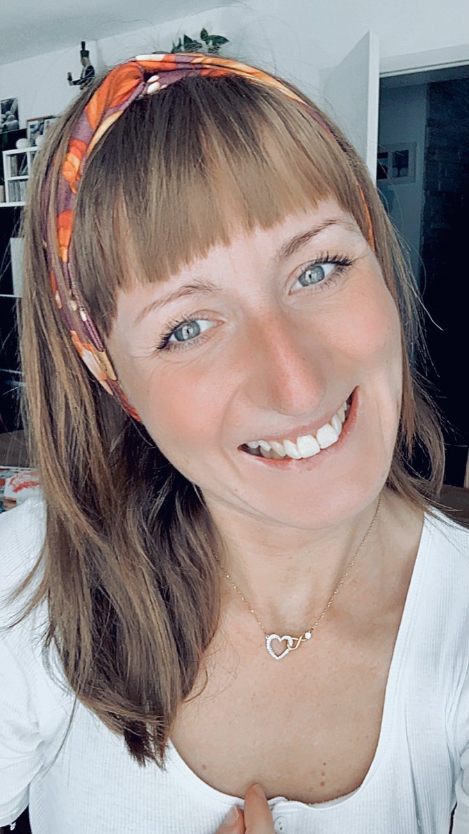 Guten Morgen an Euch da draußen 🤍. Ich wünsche allen einen guten Start in den Dienstag 🍁.