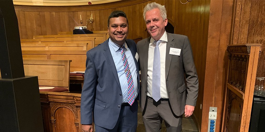 CWI (@cwinl) on Twitter photo 👏Gefeliciteerd Sandjai Bhulai <a href="/sbhulai/">Sandjai Bhulai</a> (VU) en Rob van der Mei (CWI/VU) voor het winnen van de Huibregtsenprijs 2021! Ze ontwikkelden o.a. een wiskundige methode die ervoor zorgt dat ambulances sneller ter plaatse zijn. Levensreddende #wiskunde dus! bit.ly/3iuj6gD 👏Gefeliciteerd Sandjai Bhulai <a href="/sbhulai/">Sandjai Bhulai</a> (VU) en Rob van der Mei (CWI/VU) voor het winnen van de Huibregtsenprijs 2021! Ze ontwikkelden o.a. een wiskundige methode die ervoor zorgt dat ambulances sneller ter plaatse zijn. Levensreddende #wiskunde dus! bit.ly/3iuj6gD