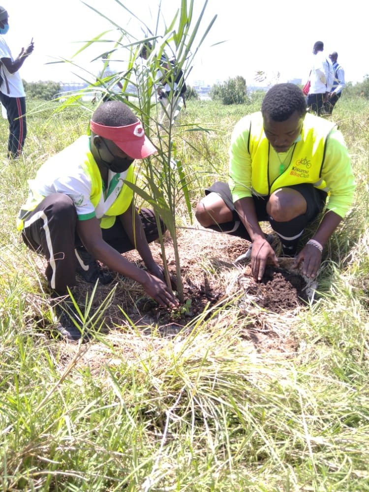 We joined in to celebrate world habitat day as we aim to having a carbon free Kisumu city @CitiOfKisumu through our cycling initiative to create a cycling city @AnyangNyongo @AchieOjany #WorldHabitatDay2021 #WorldHabitatDay #WorldHabitatDayKE @ITDPAfrica