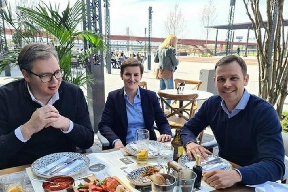 priDruziSe's tweet photo. Ботови картела @sns_srbija @avucic @SerbianPM, шта каже бугарски графолог на Пандорине папире? #PKB #AlDahra #BGH2O #24stana #Bugarska #Lukoil #MileniumTeam #VrsackiVinogradi #Bratstvo #AlfaProtein #CompostGroup #FerdiGenetics #Savamala #Resavska #Jelka #dr #KeepLight #Marera https://t.co/y5kNjhp32j