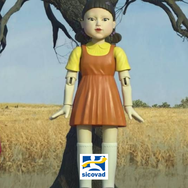 SICOVAD's tweet photo. On vient de recevoir la candidature de cette dame pour occuper un poste d'ambassadrice du tri.
Il est précisé dans son CV "repère immédiatement les erreurs de tri et les élimine".
On hésite. L’instinct sûrement...

#SquidGame #tri #erreurdetri #recyclage #déchets #vosges https://t.co/fd41EAOx2Z