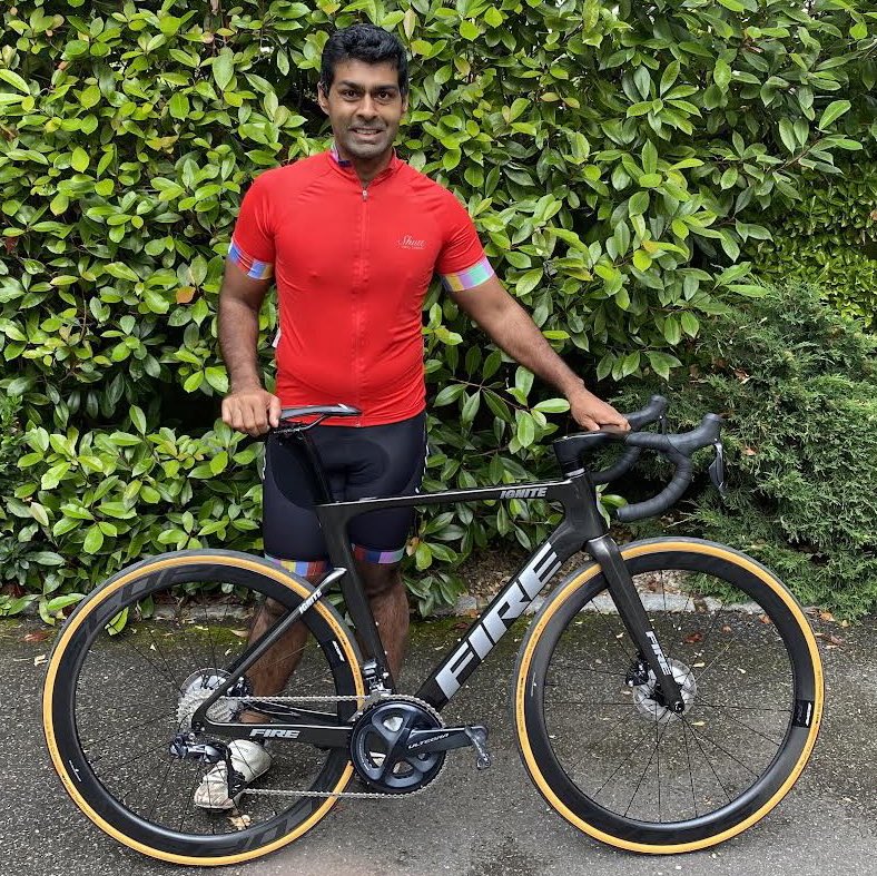 karunchandhok's tweet photo. New bike day!! Doesn’t matter if you’re 3 or 37, the first ride on a new bike is just as exciting I think 😁😁
Been a real pain to source a good road bike with the global shortage at the moment but very happy with the new toy 👍🏽🚴🏽♂️ #FireBikes #di2 #BigBoysToys https://t.co/IL66RduyFB