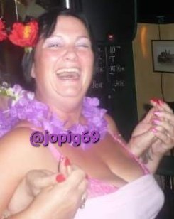 Jo H @jopig69 #cocktribute #wanktribute #cumtribute #wank #milf #BBW #gilf #granny #cleavage #titsout #tits #nipples #mature #slut #cockrating #Cougar #legs #legsopen #noknickers #Upskirt #knickers #panties #Lesbian #cumslut #Housewife #chubby #bi #yourgirl