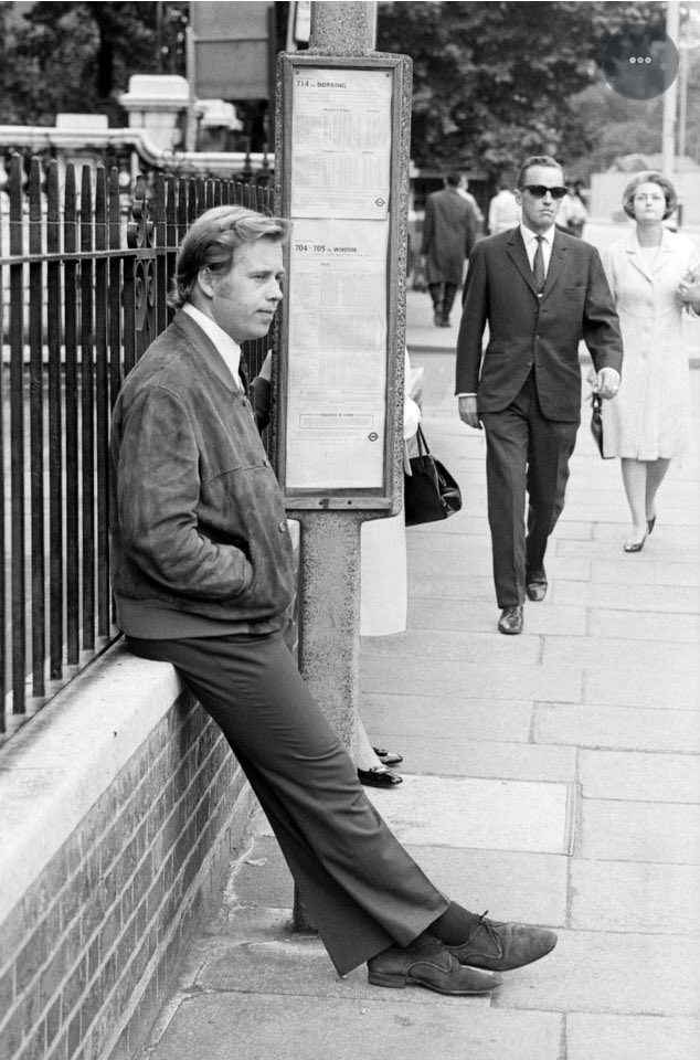 Happy birthday Václav Havel ! (waiting here at a bus stop in London, June 1968) 