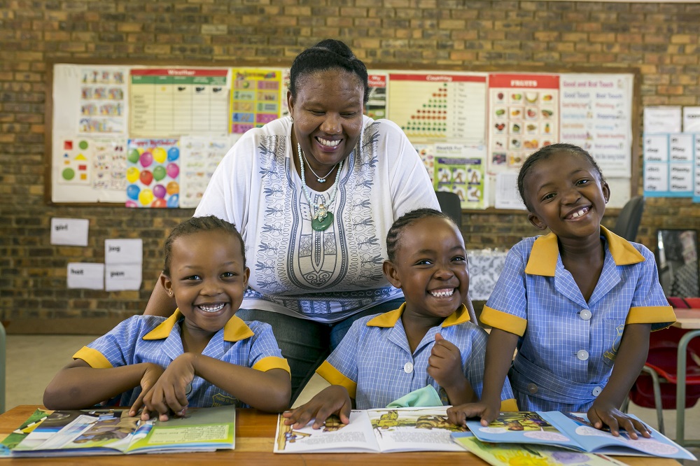 World Teachers Day 2021 today. It's important that teachers are heard, supported &amp; empowered. We thank all teachers for their inspiring dedication and hard work.

#WorldTeachersDay 
#TeachersDay2021