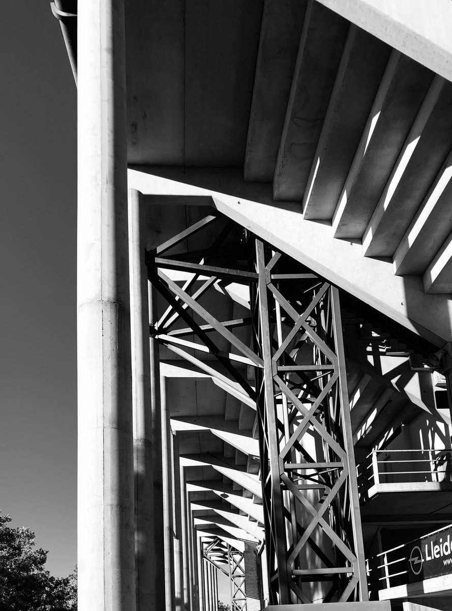alfapla1's tweet photo. Camp d’Esports.
#lleida #igerslleida #edificisdelleida #arquitectura #arquitecture #architecture #blancinegre #bnwphotography #blackandwhitephotography #blackandwhite #bin #baw #byn #bnw #bnw_shots #bnw_greatshots #bnw_planet #bnw_photos #bnw_photography #monochrome https://t.co/mohzpCnPLw
