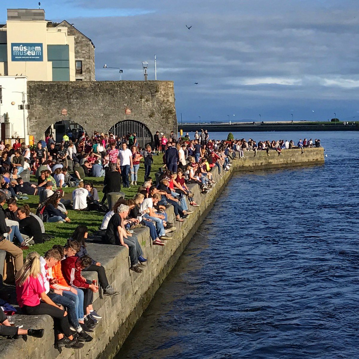galwaytourism's tweet photo. Galway voted in TOP 10 SMALL CITIES IN THE WORLD TO VISIT by Condé Nast Traveller Readers' Choice Awards 2021 🎉 
https://t.co/Qoih55fG9z https://t.co/9eKuAHBiTX