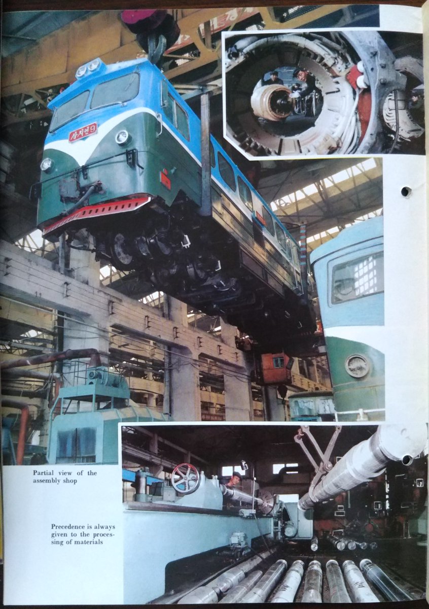 Kawaishi_Kanae's tweet photo. #チョソン鉄道
#ナローゲージ
金鍾泰電気機関車工場の製���現場
雑誌“Korea Today”(平壌外国文出版社発行)1985年5月号より。この三池淵(삼지연)型電気機関車は以前の白茂線の動画で同じ銘板を付けた車両が出てきたのでナロー用ですね。下回りがはっきり写った写真は珍しいんじゃないでしょうか? https://t.co/f92S0osuOV