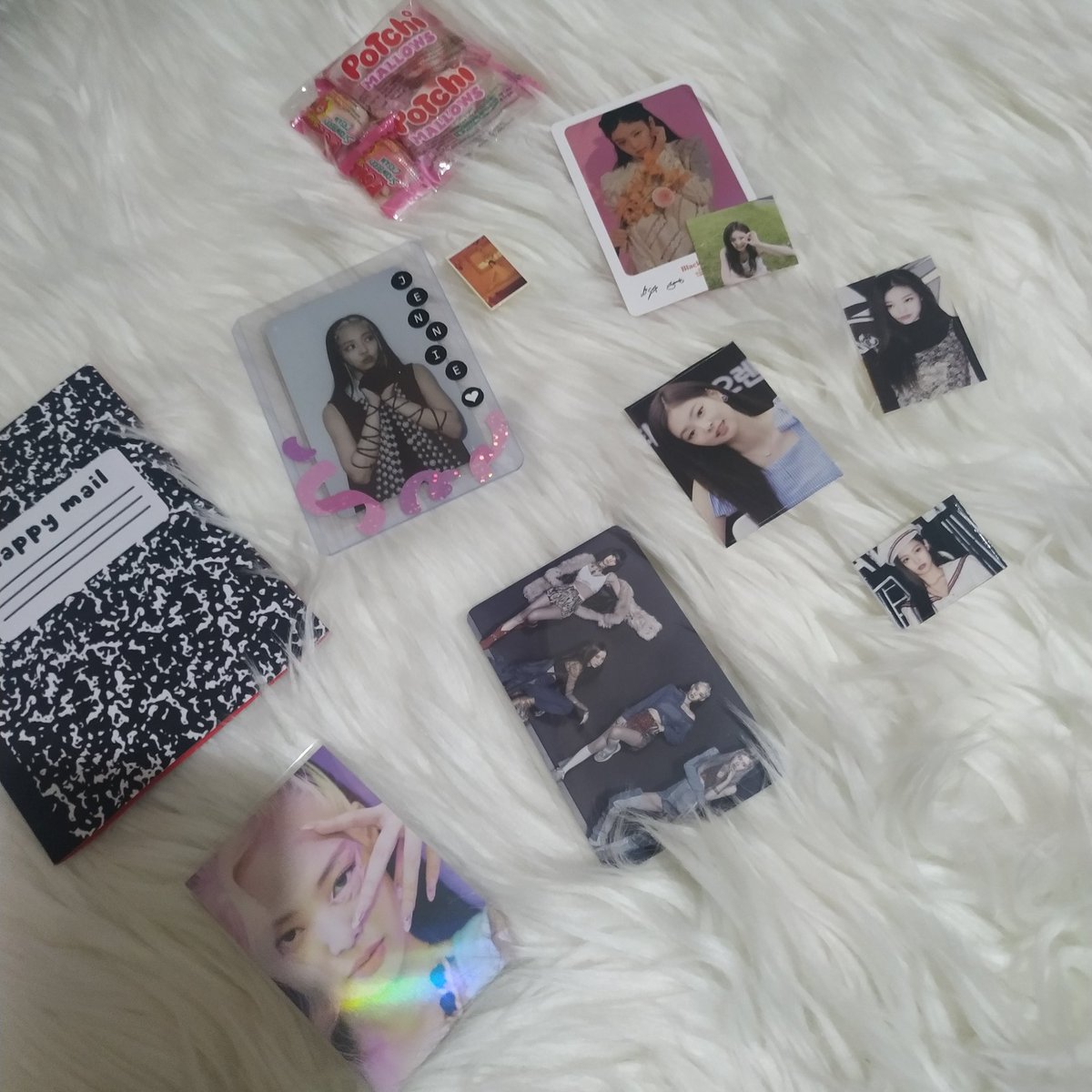 ninicarts's tweet photo. ಌ from @sellerchu ˎˊ-
jennie arrived safely! thank you so much for packing it securely huhu sobrang cutie pa ng packaging plus the freebies! thank you so much po!! 🤍
#sellerchuproofs
#nncmails https://t.co/zNibLMCJnw