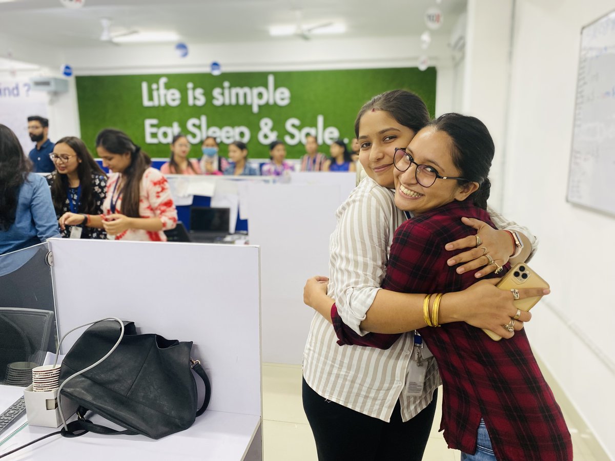 pearlorgs's tweet photo. Happy 1st Work Anniversary Priyanka...

We #PEARLians are wishing to you many more successful &amp; joyful years in PEARL ORGANISATION Family !

https://t.co/7Xwf361to1

#Pearl_Organisation #Employee_Engagement #Pearlian_work_anniversary #PrsXa #Life_at_Pearl_Organisation https://t.co/iyxJrYLcWp