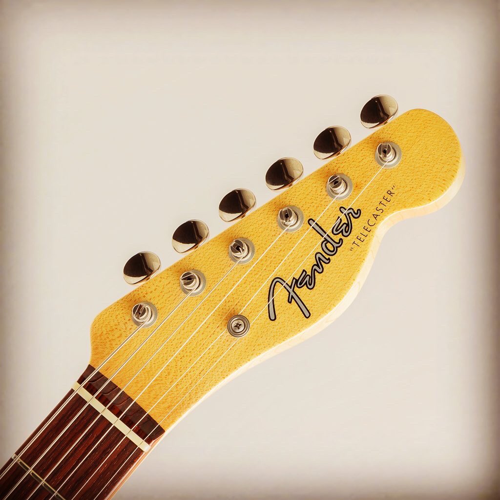 mikiame's tweet photo. Fender最上級カスタムショップのマスタービルダー、ステファン・スターン製作の60’Sテリー!
FENDER C/S
MBS ’60 Telecaster NOS Olympic White Built by Stephen Stern 2012
https://t.co/R8GBPDAxPl
#fender #fendercustomshop #telecaster #fendertelecaster #StephenStern #MasterBuilder https://t.co/3z93VpTx32
