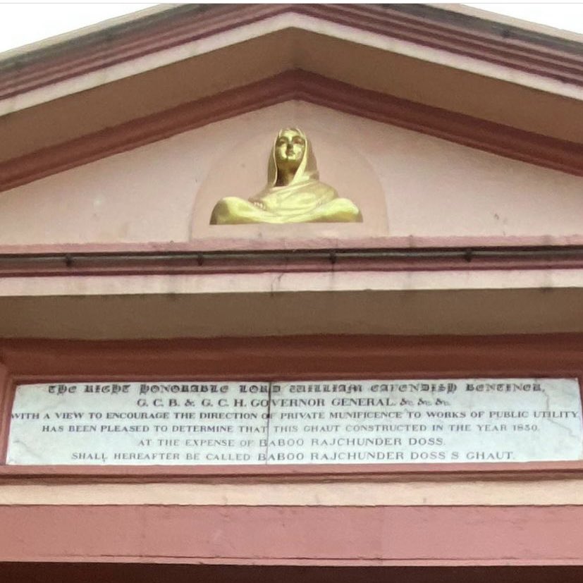 ammar_hamid's tweet photo. The matriarch Rani Rashmoni built the Babu Ghat in 1830 in memory of her late husband, supported by Governor General William Cavendish Bentinck encouraging private munificence for public service.

Today among the oldest ghats of Calcutta. 

More: https://t.co/oTWWYAW2Jq https://t.co/3qGvpju4iU