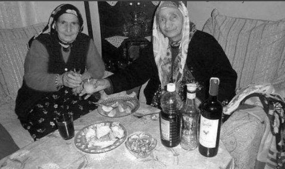 Yıllar sonra ben ve her seyimi okeyleyen yakın arkadasim