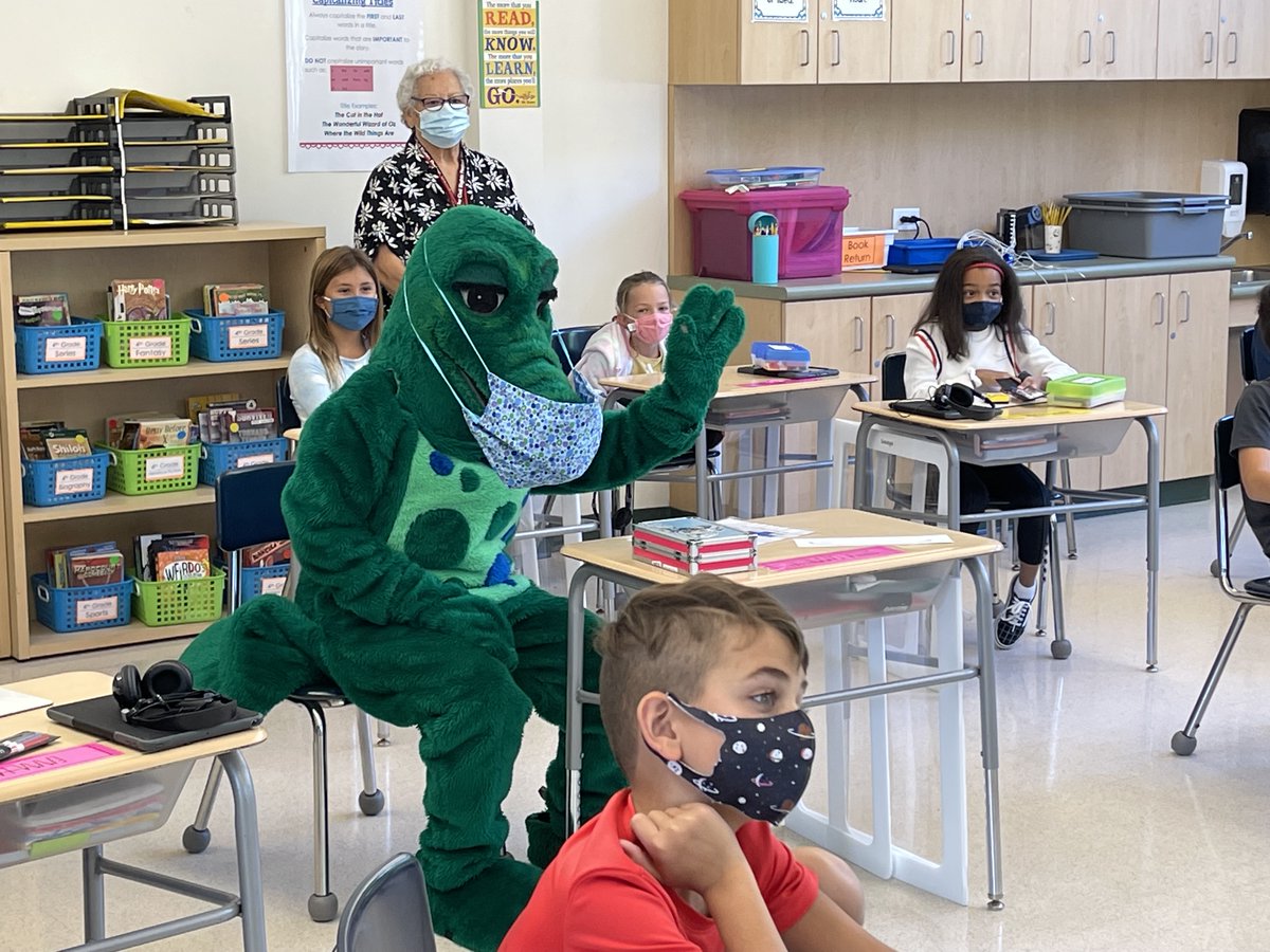 GPSDistrict's tweet photo. I figured out why my teachers aren’t calling on me. My alligator arms seem to be hard to spot from back here! #SnappyTakeOver https://t.co/tA11xfKYLY