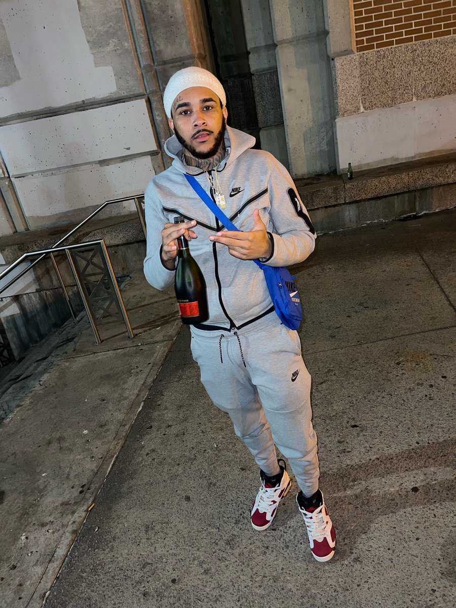 IzzyfnC's tweet image. Know that I’m Top5 8ut I’m not 5 that’s on the Dead guyz💙🥀 #Getstr8 8^