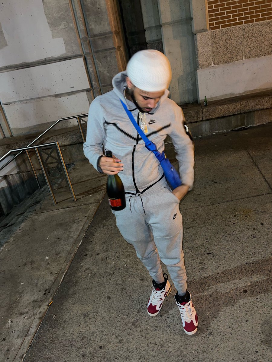 IzzyfnC's tweet image. Know that I’m Top5 8ut I’m not 5 that’s on the Dead guyz💙🥀 #Getstr8 8^