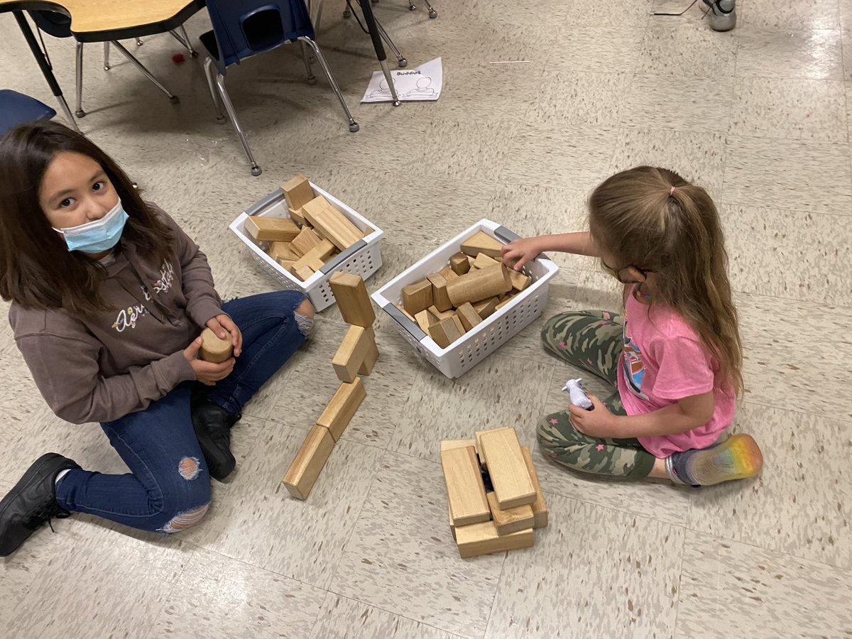 TFreymuth183's tweet photo. Buddy classrooms this AM was so fun! I loved sharing our mission statement with each other! #allinoxbow https://t.co/9nti66e1F0