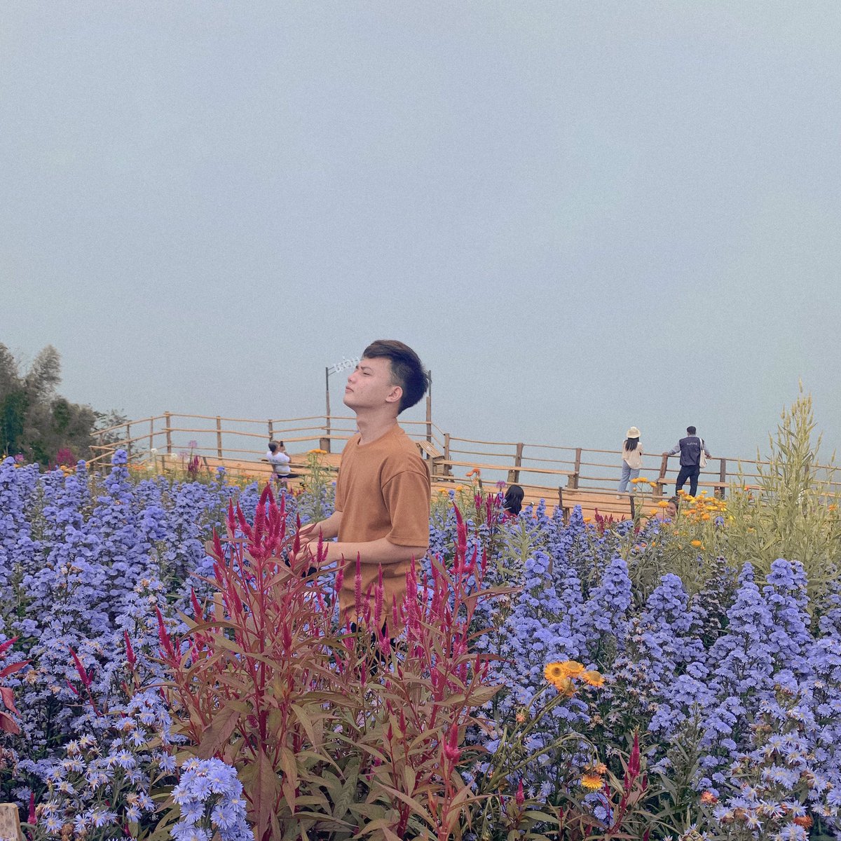 taneeeeeelll's tweet photo. I’m in Mon Cham ❤️ https://t.co/2WMQeDkw7z