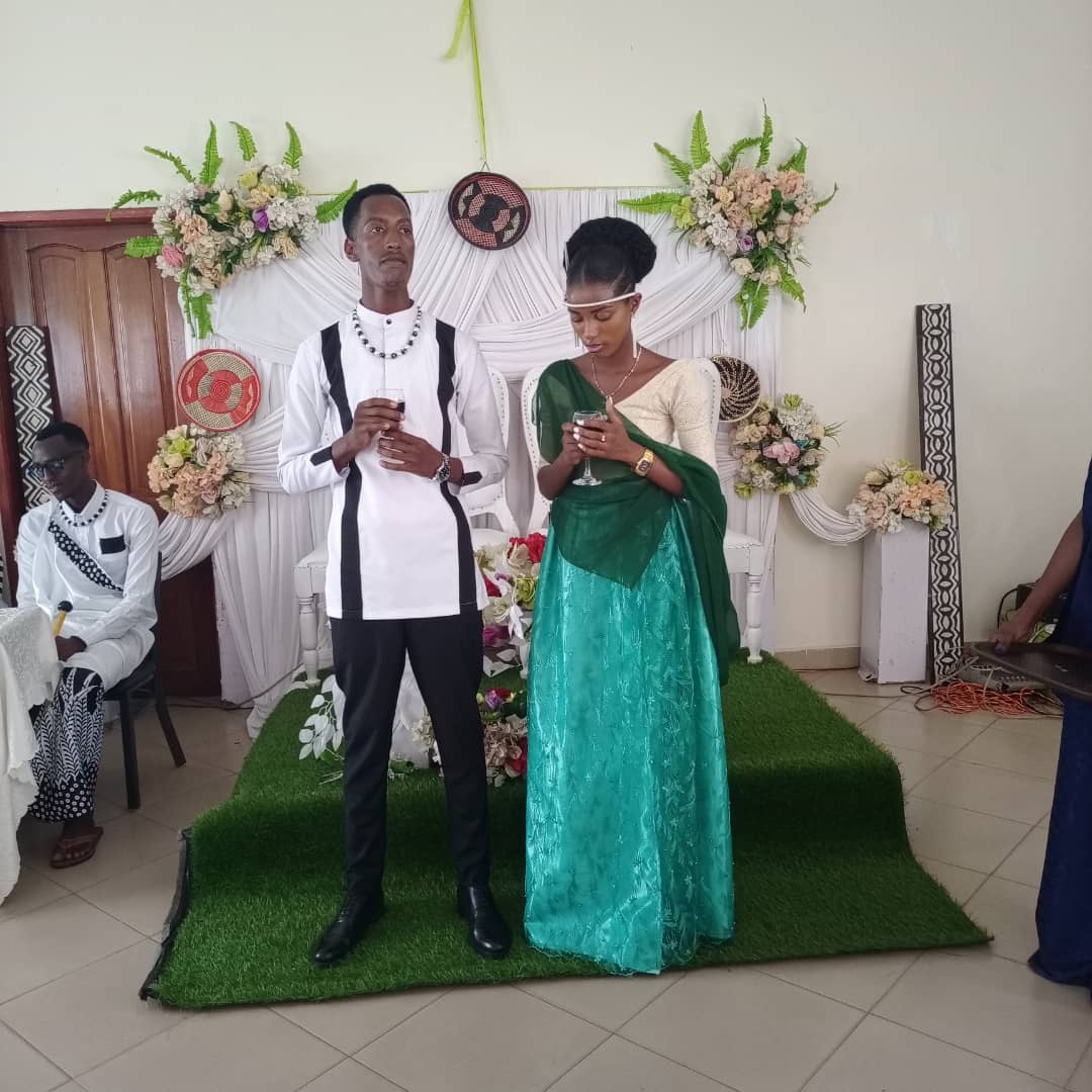 forestbreezeho1's tweet photo. For wedding parties feel free to contact us https://t.co/GnEYGWsMXx