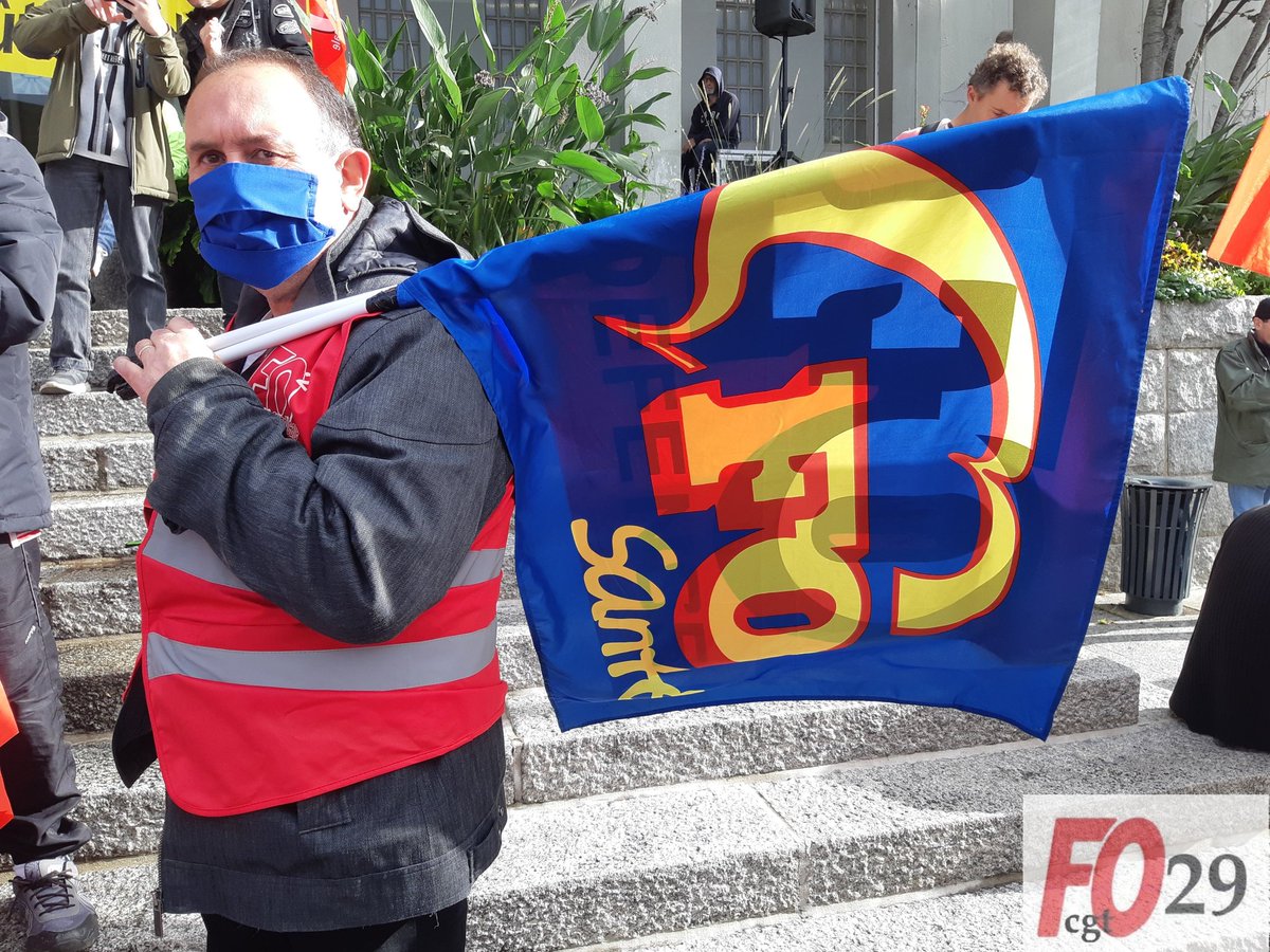 FOHIACT's tweet photo. 🔴ℹ #05Octobre2021 De nombreux syndicats du #Privé et du #Public #FORCEOUVRIÈRE étaient mobilisés aujourd'hui dans le #Finistère au cours de cette grande journée de mobilisation ❗#FOHIACT en était
#Manifestation #GRÈVE #UDFO29 #Brest #Quimper #Morlaix 🔴✊ https://t.co/ypxZGErL92