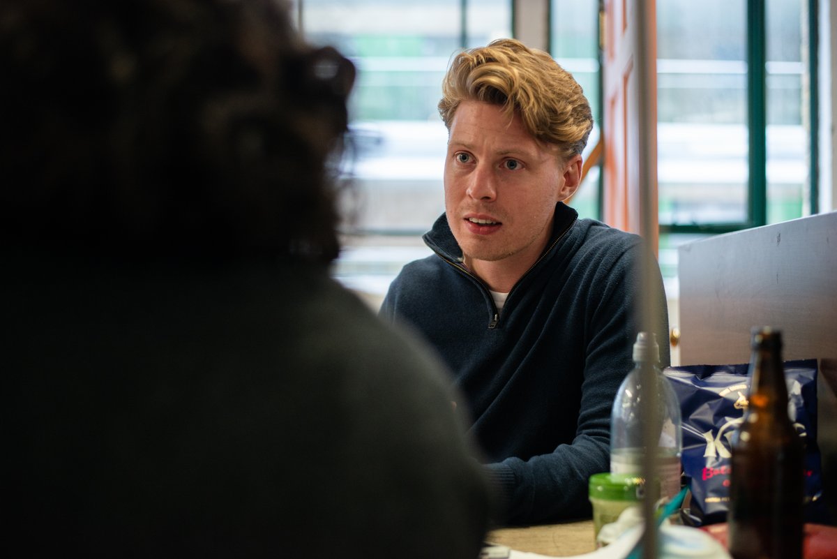 arcolatheatre's tweet photo. Take a first look into the rehearsal room for #BrokenLad 🎤

The world premiere of Robin Hooper's comic and moving play about a family pulled apart by rivalry and fragile masculinity opens at Arcola next week →

https://t.co/85T7zu2TzZ
📷@Photographise https://t.co/pGdGlxkJAS