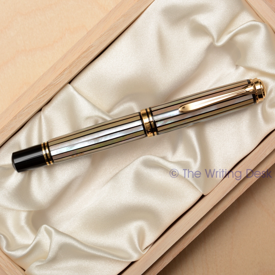 Take a look at this beauty - the Pelikan M1000 Raden "White Ray" #limitededition #fountainpen
thewritingdesk.co.uk/pens/fountain-…