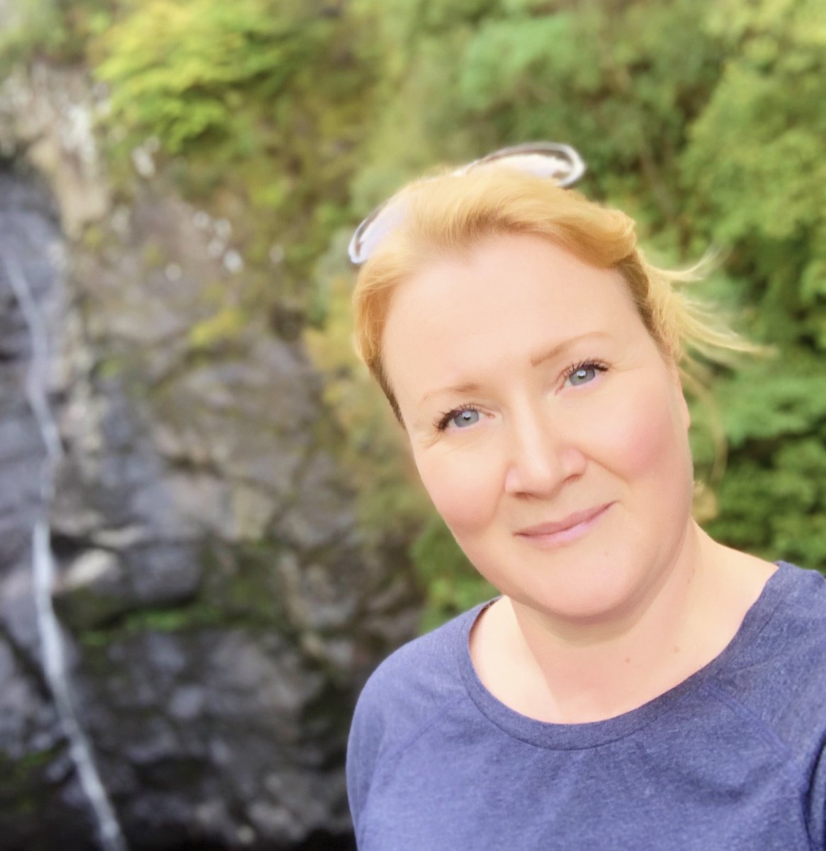 nicnicjh76's tweet photo. Steep walk to the Falls of Foyers today…rewarded with cake at the end 🙌🏻 #fallsoffoyers https://t.co/VfLDVCS1EE