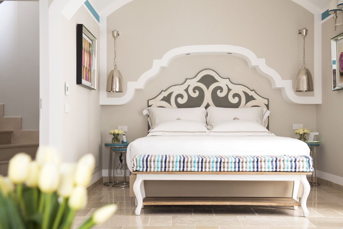 don_ferrante's tweet photo. Trascorrere del tempo nelle nostre prestigiose suite con tutti i comfort sarà indimenticabile!
Vi aspettiamo nelle nostre dimore di charme a #Monopoli!
https://t.co/sQfcV7F4jg https://t.co/YzDjJAJhQc
