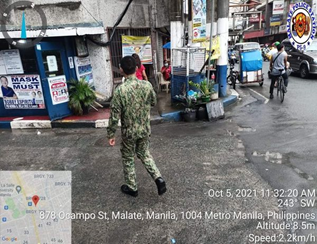 MpdPs9's tweet photo. SCADS personnel under the supervision  conducted OPLAN BANDILLO/OPLAN PAALALA for the strict implementation of wearing faceshield and facesmask in relation to COVID19 Likewise encourage the individual to support the ELCAC program of the Government along P.Ocampo St Malate, Manila https://t.co/QocUbIdQ24