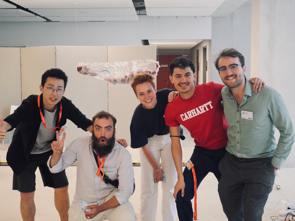 HCISorbonne's tweet photo. 👾Art-science spotlight | Our PhD student @ToSanchez5 and his team won the first edition of the @Inria art-science hackathon with their interactive and intelligent installation Cor Epiglottae. Bravo! 👏
🔎👉https://t.co/7zbld02LYa (p.8)

#creartathon #art #IHM #MachineLearning https://t.co/pe36bhBhJF