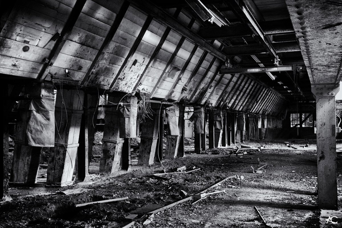 NotTHATAndyCole's tweet photo. Part 3 of a photo set from an explore around #Stewartby #Brickworks on Sunday morning. #nikfilter #filmnoir #UrbEx #urbanexploration #abandoned #mono #blackandwhite @garynormanphoto @CanonUKandIE #5Dmkii https://t.co/PHQULhgbxF
