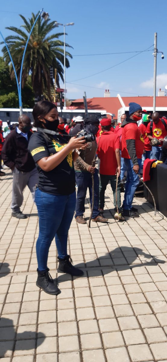 Lindi_2022's tweet image. @Numsa_Media National Engineering Sector Strike, we are on duty...
🟡🔴⚫✊🏿
#EngineeringStrike 
#Asijiki