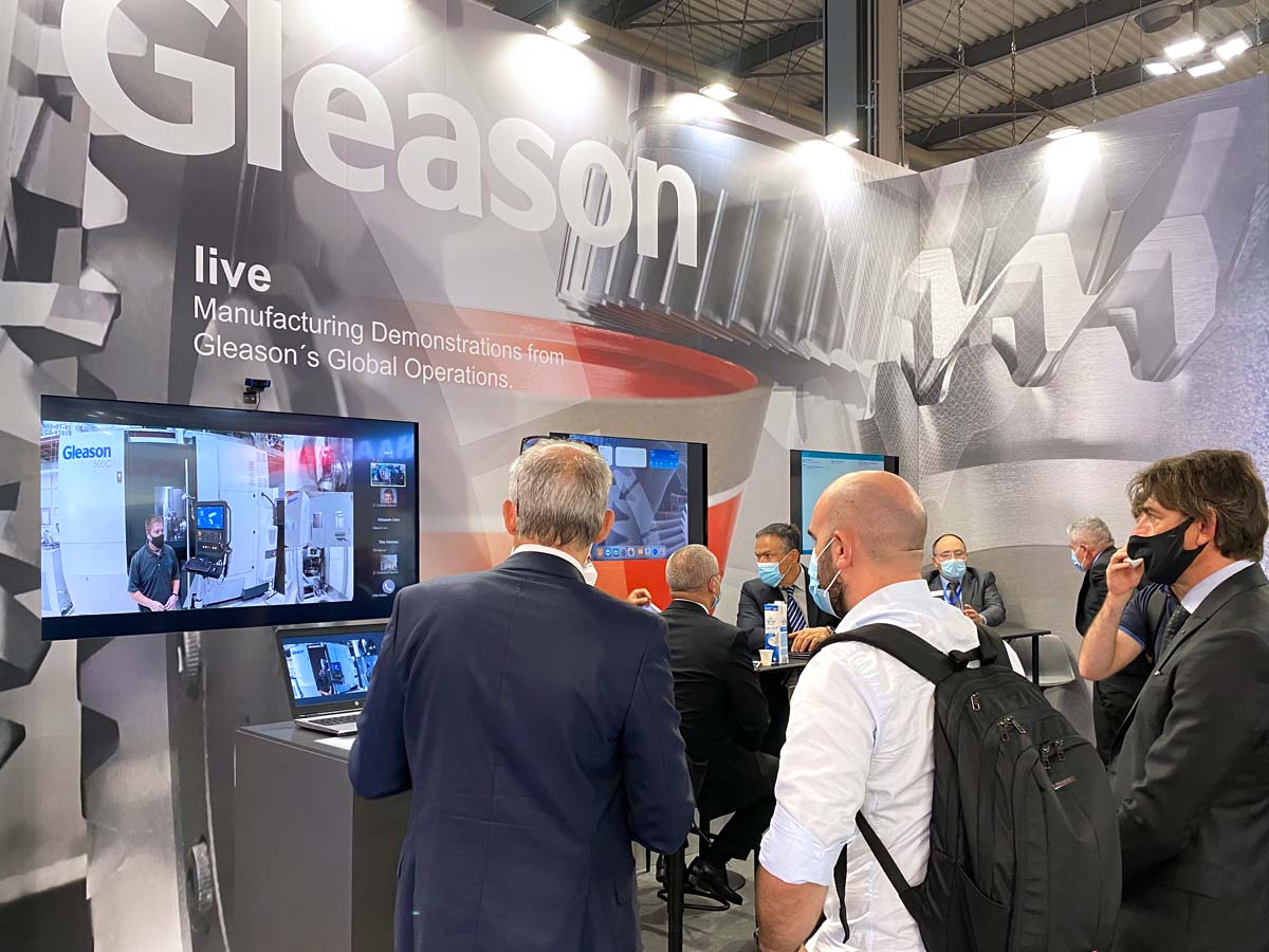 Gleasonposts's tweet photo. LIVE from Rochester, USA: Visit the Gleason Booth E26 in Hall 2 at EMO 2021 in Milano and have a look at live streaming of the Phoenix 500C Bevel Cutting Machine. https://t.co/KDwkXMNWvp

#gleason #emo2021 #milano #phoenix #500c #livestream #gearmanufacturing #gearsolutions https://t.co/nfZ7agrU1O