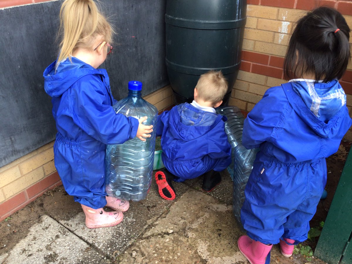 NurseryMonksdo1's tweet image. When you ask your @MonksdownOffice if they can ask for an extra one of these beauties…and she snaffles all these 😍 #WaterPlay #EYFSRocks @NurseryMonksdo1