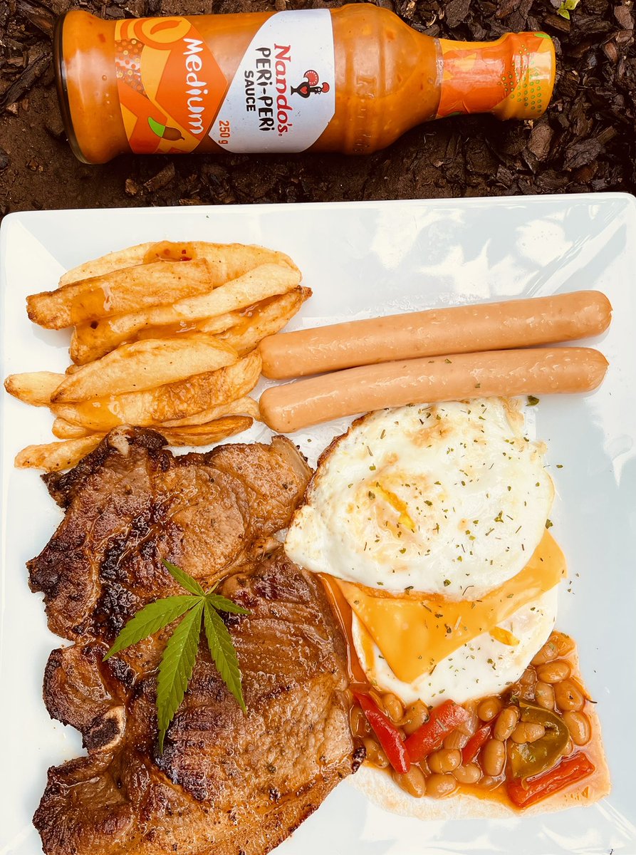 NevariMpho's tweet image. Breakfast served 
Nothing hectic here 
Pork fela😂😂😂😂
#MagicKitchen
#ITISNOWORNEVER
#WORKINPROGRESS
#CONSISTENCY
#DEDICATION
#DETERMINATION
#BEKINDTOYOURSELF
#KEEPTHEFAITH
#ITISWELLWITHMYSOUL