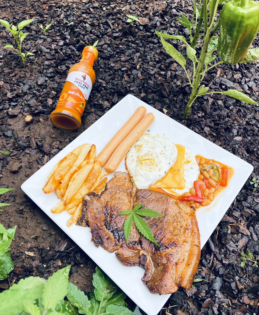 NevariMpho's tweet image. Breakfast served 
Nothing hectic here 
Pork fela😂😂😂😂
#MagicKitchen
#ITISNOWORNEVER
#WORKINPROGRESS
#CONSISTENCY
#DEDICATION
#DETERMINATION
#BEKINDTOYOURSELF
#KEEPTHEFAITH
#ITISWELLWITHMYSOUL