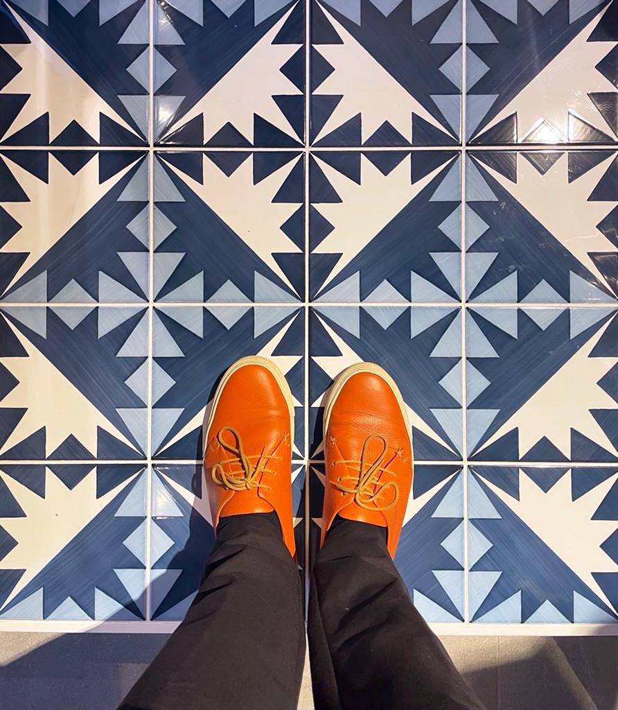 SHHArchitects's tweet photo. Designs on display at the @SolusCeramics showroom, part of an exhibition celebrating Gio Ponti’s ‘Blu' collection of handcrafted, ceramic tiles.

#londondesignfestival #pontiblucollection #pontiblu #blueponti #bluponti #madeinitaly #ceramicsofitaly #italiantiles #ceramictiles https://t.co/hbfE2Sq0KD